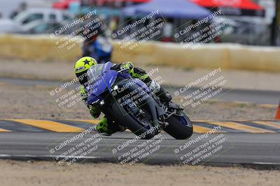 media/Jan-15-2023-SoCal Trackdays (Sun) [[c1237a034a]]/Turn 2 Set 1 (1145am)/